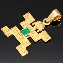 Außergewöhnlicher kolumbianischer Precolombino Gold-Anhänger mit präkolumbianischen Motiv aus der Tolima Kultur aus hochwertigem 750 18K Gold, veredelt mit einem exquisiten Smaragd  (ca. 0,26 ct.)