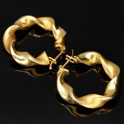 Edle, breite Twist - Creolen in stilvollem Spiraldesign aus hochwertigem 585er / 14K Gold