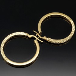 Elegante Creolen mit halb gestepptem Muster und halb glänzend poliert in 585er 14K Gelbgold