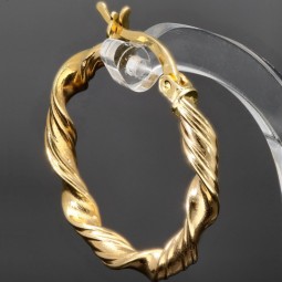 Twist - Creolen in zeitlosem Design aus funkelndem 585er / 14K Gold