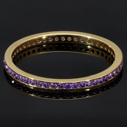 Memory-Zirkoniaring 585 14 Karat Gold-Ring aus Gelbgold mit leuchtenden, dunkel-lila Zirkonia bestückt Ringgröße ca. 53