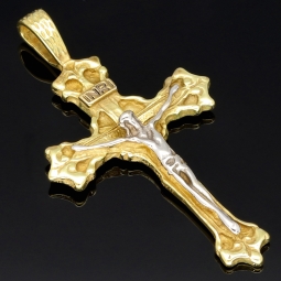 Massiver Jesus-Kreuz-Anhänger mit filigranen Details aus 8k 333 Bicolor Gold (Gelbgold und Weißgold)