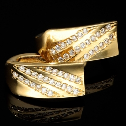 Massive Ohrringe mit glitzernden Zirkonia aus Gelbgold (585 14K Gold) mit englischem Verschluss