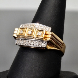 Glitzender Bicolor Ring aus Gelbgold und Weißgold (14K 585 Gold) in zeitlosem Design, besetzt mit funkelnden Zirkoniasteinen RG ca. 58