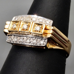 Glitzender Bicolor Ring aus Gelbgold und Weißgold (14K 585 Gold) in zeitlosem Design, besetzt mit funkelnden Zirkoniasteinen RG ca. 58